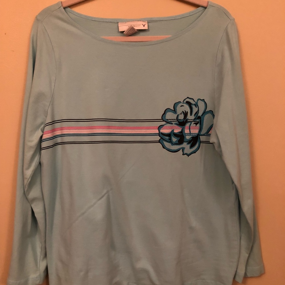 🌸 Long sleeve t-shirt with flower